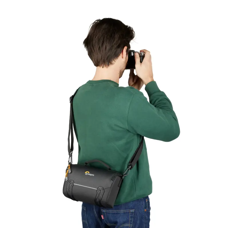 תיק כתף Lowepro Adventura SH 160 III – תמונה 5